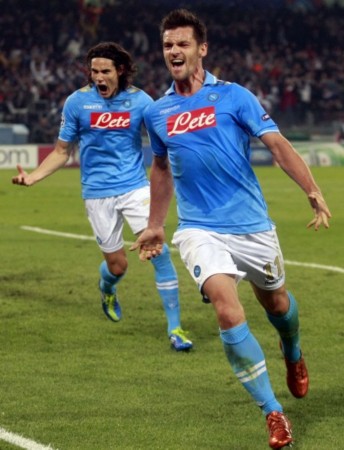 他在关键时 他在关键时